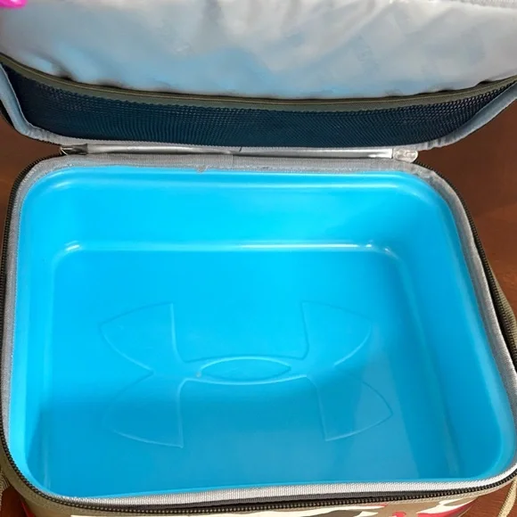 Under Armour Red and Brown Camouflage Messenger Bag - Picture 4 of 4